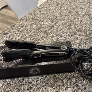 Black Croc Hair Straightener